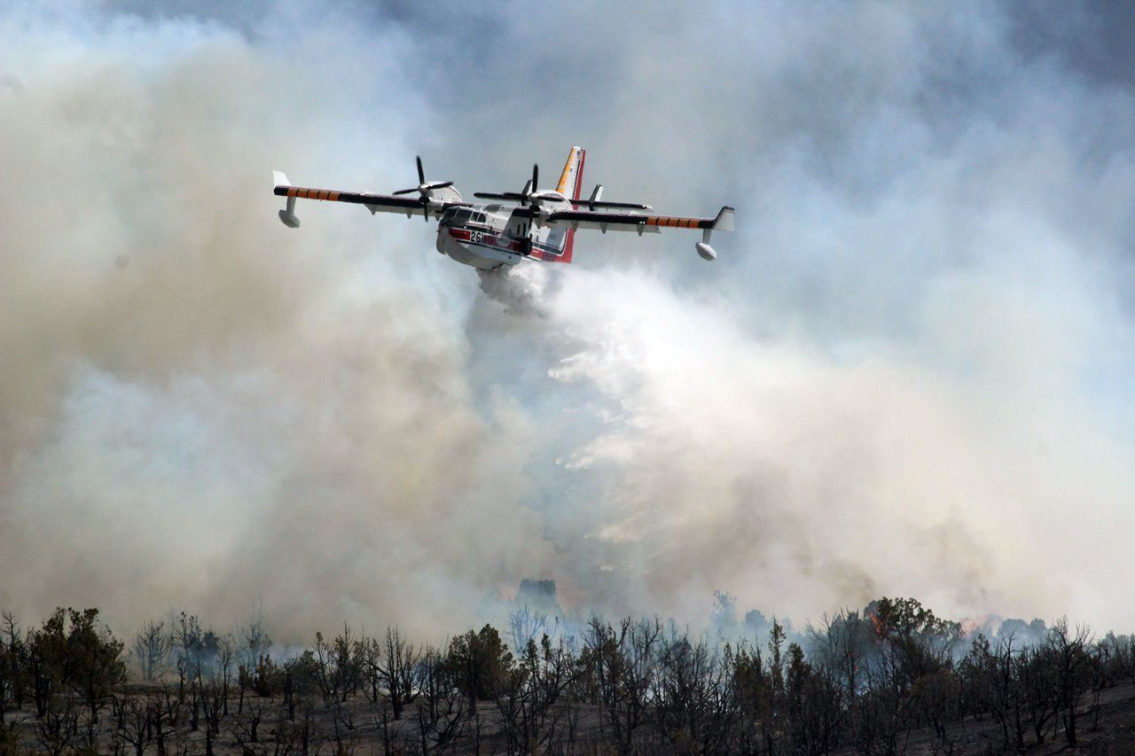 cedarfire-scooper2.jpg